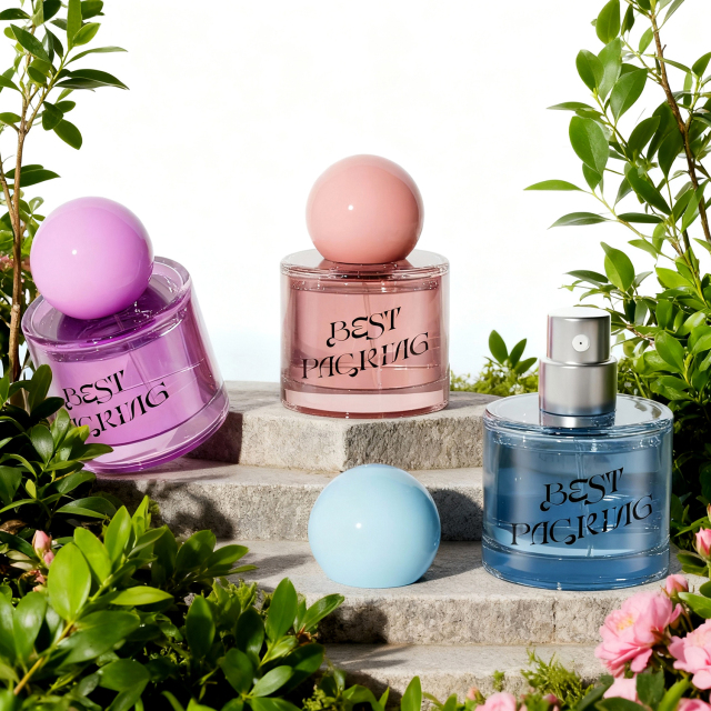 A pure fragrance container that is transparent and visible