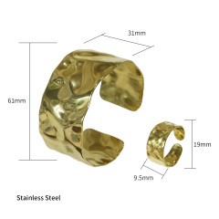 18K GOLD RING