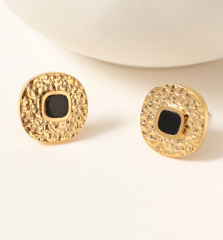 18K GOLD EARRINGS