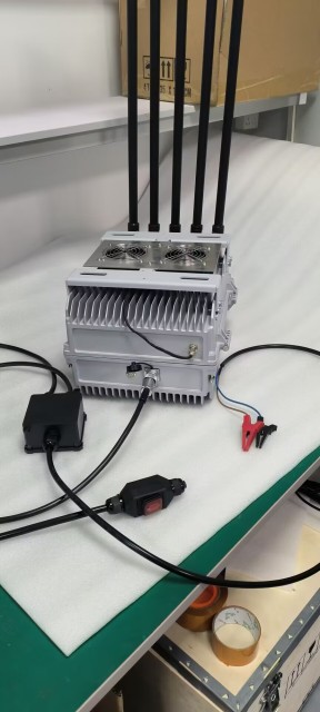 5 band vehicle 250W Drone jammer system jamming range