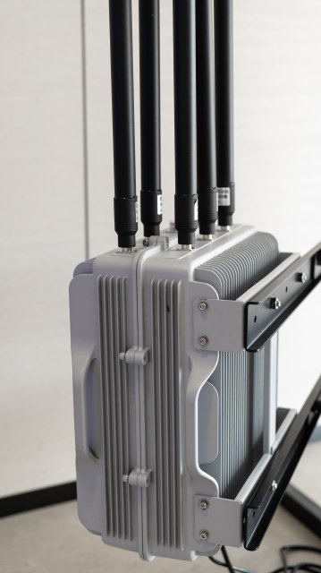 70MHz-6GHz Full frequency Band 10KM Fixed Drone Detection and 3KM Drone Jamming Device