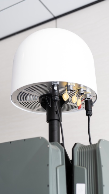 70MHz-6GHz Full frequency Band 10KM Fixed Drone Detection and 3KM Drone Jamming Device