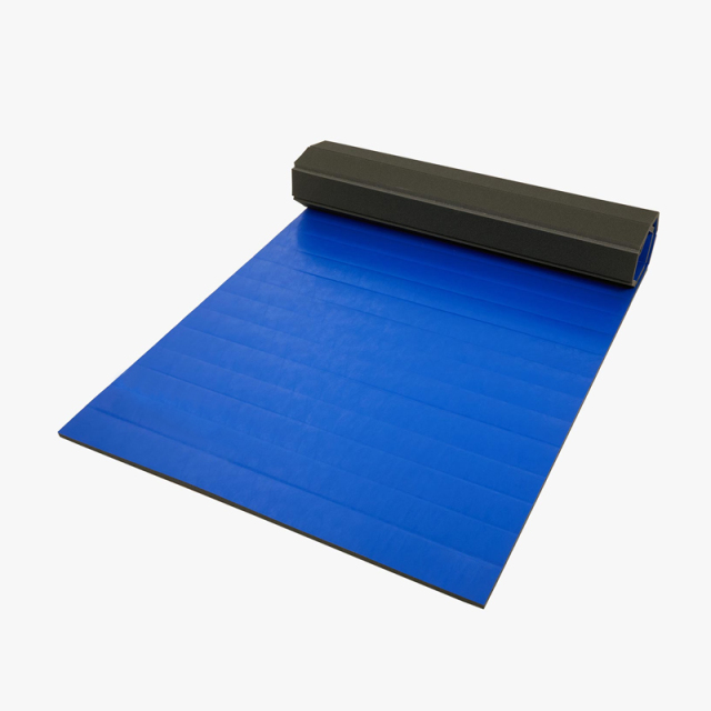 Roll Out MMA BJJ Grappling Mat for Home Gym Dojo Martial Arts Flooring PVC Leather XPE Foam Training Roll Mat System