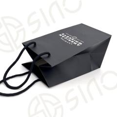 Black whiskey gift bag for Jack Daniel's