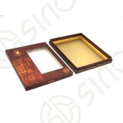 Box with lid and shoulder