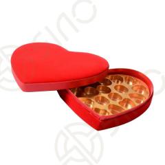 Personalized velvet box with lid