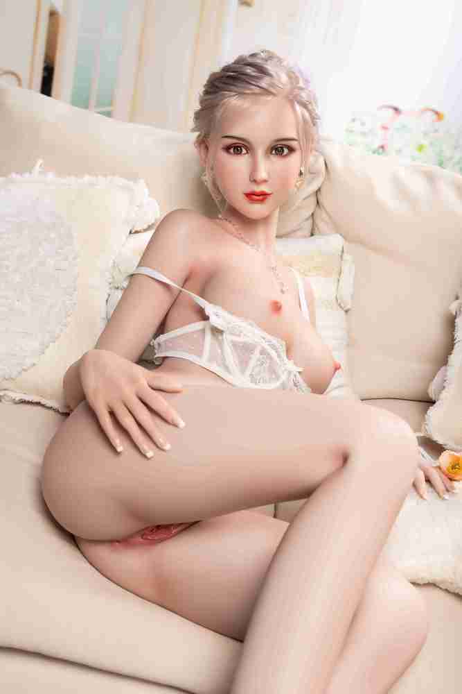 Hyper Realistic Silicone Head & Silicone TPE Body Doll