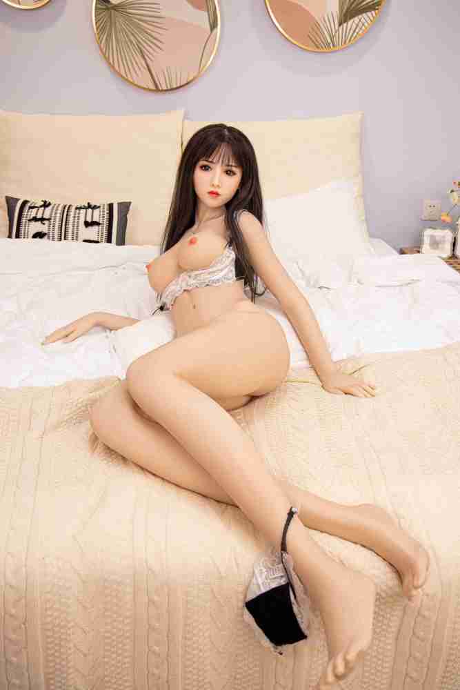 Hyper Realistic Silicone Head & Silicone TPE Body Doll