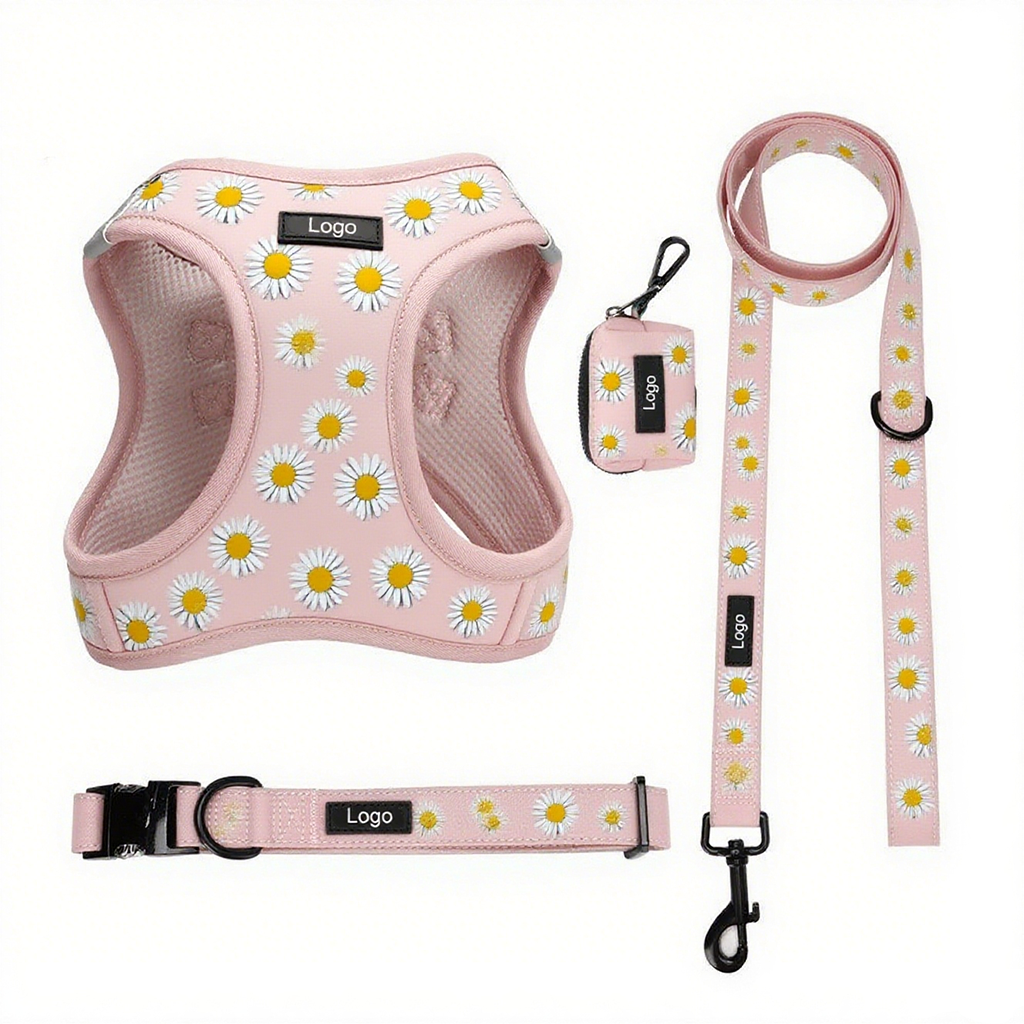 OEM Custom Designers Pet Dog Harness Leash and Collar Set No Pull Personalized Dogs Accessories Vest Soft Dog Harness Set