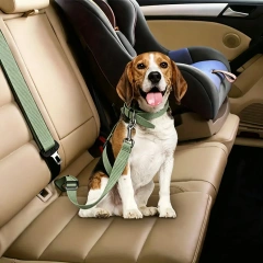 New Hot Dog Car Seat Belt, Eco-Friendly Nylon Pet Vehicle Safety Leash, Anti-Shock No Pull Dog Travel Restraint Harness Clip, Customizable Wholesale Pet Car Travel Supplies for Small Medium Large Dogs