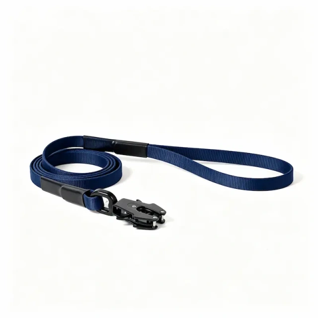 Wholesale Terracotta Dog Leash Featuring Unique Frog‑Style Quick Release Buckle, Durable Nylon Pet Walking Lead, OEM & ODM Customizable for Pet Retailer