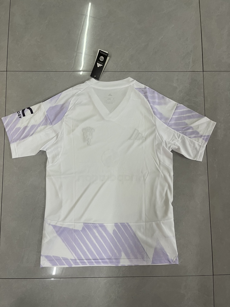 25/26 Manchester United away