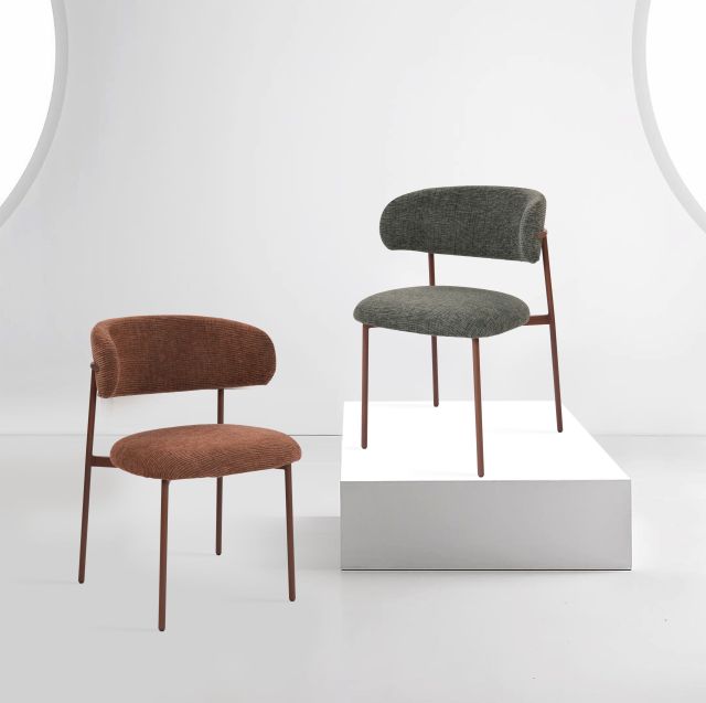 Red linen dining chair Leah