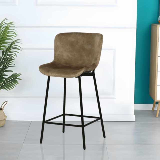 Simple and comfortable bar stools