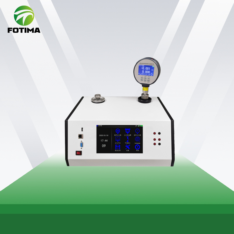 Portable fully automatic pressure calibration bench