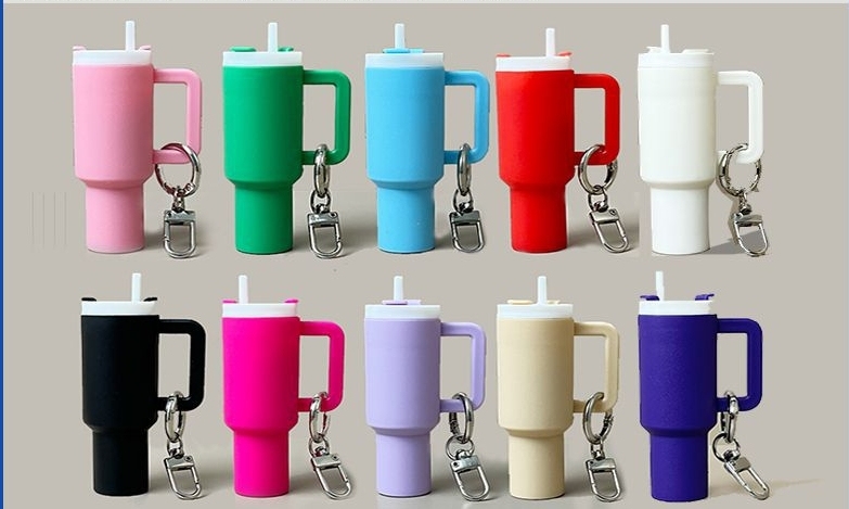 3-inch keychains, multiple styles, supporting mixing, delivered from the Chinese warehouse within 7-9 working days