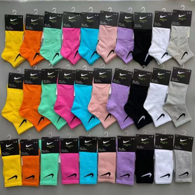China warehouse, N/K long and short socks, delivery within 7-9 working days
