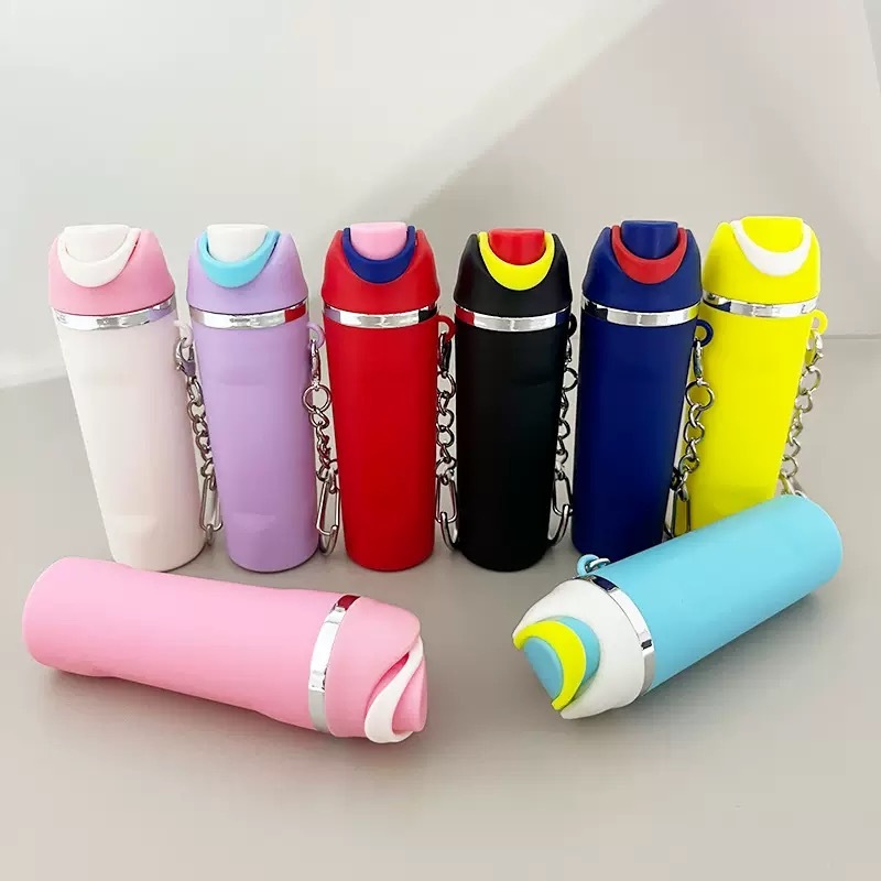 China warehouse mini keychains