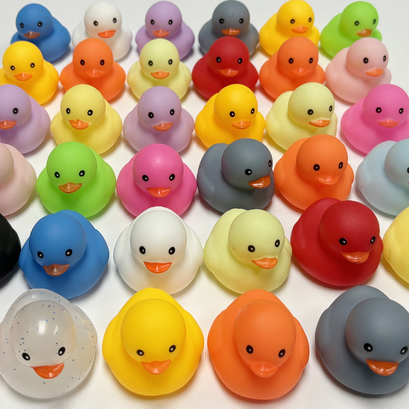 Silicone duck toys are mixed in multiple colors-china warehouse