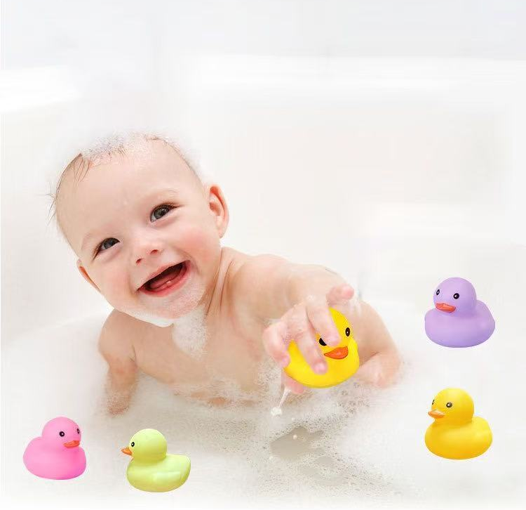 Silicone duck toys are mixed in multiple colors-china warehouse