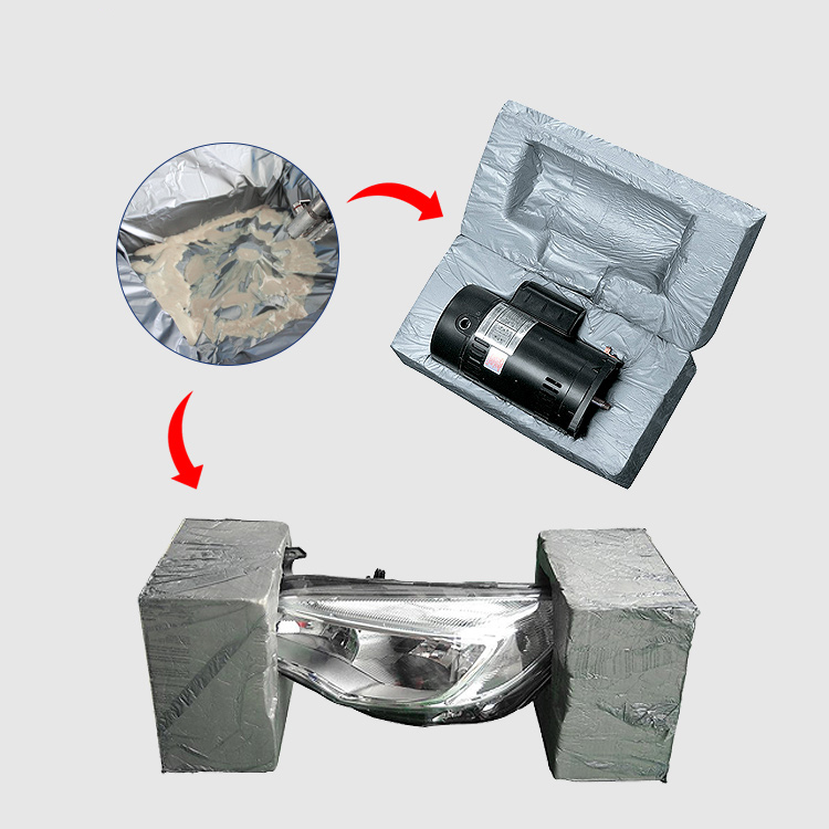 Mini Foam Flexi Plus: shows the process of injecting foam into bags for automatic, protective packaging.
