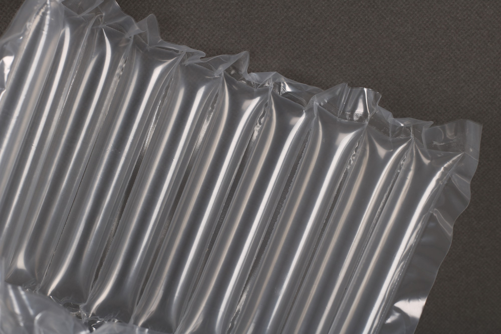Why Air Column Packaging Is the Best Choice for Protecting Fragile Ceramics?