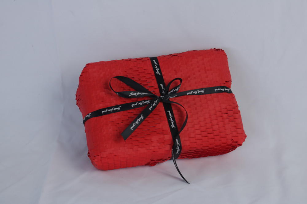 Valentine's Day Gift Packaging Ideas: How to Create a Romantic Red Theme