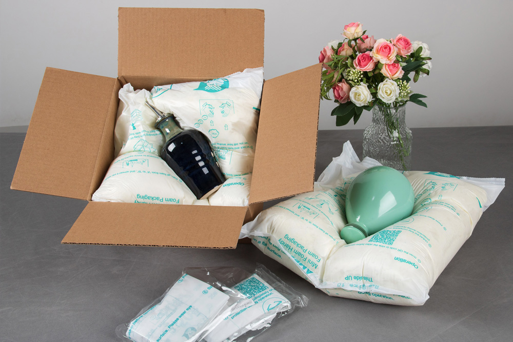 How to Ship Fragile Items Safely: The Secret of Expanding Foam Bags