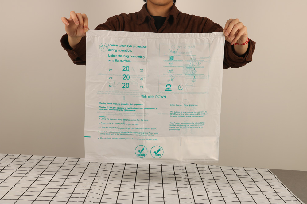 How to Ship Fragile Items Safely: The Secret of Expanding Foam Bags