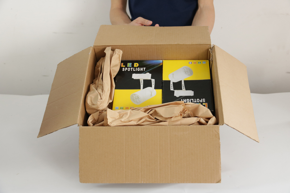 Air Pillow vs. Paper vs. Foam: Which Void Fill Packaging Is More Cost-Effective?
