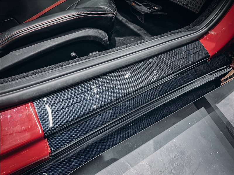 2017-2020 Ferrari 812 Superfast & GTS MSY Softkit Style Side Skirts