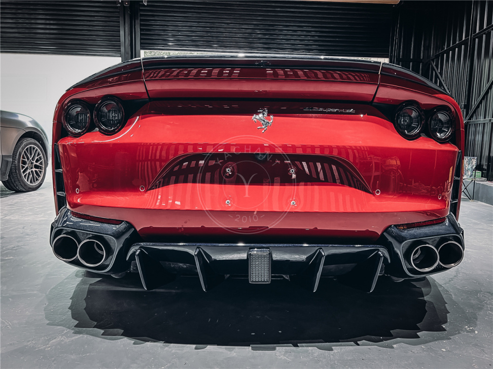 2017-2020 Ferrari 812 Superfast MSY Softkit Style Rear Diffuser w/ Brake Light (GTS requires some modification)