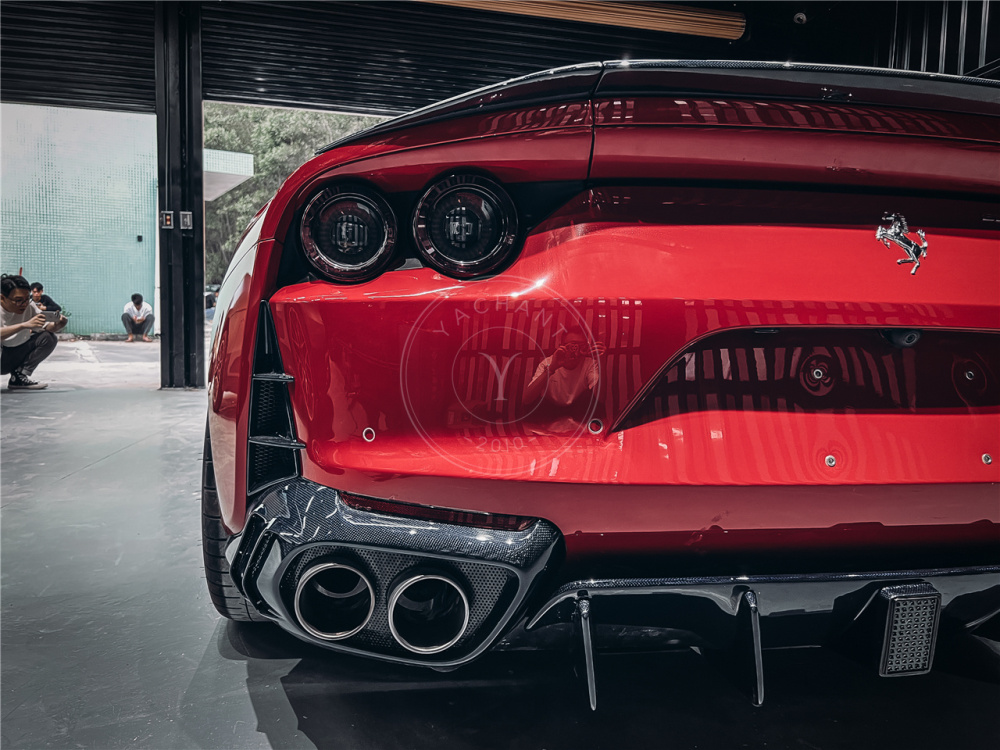 2017-2020 Ferrari 812 Superfast MSY Softkit Style Rear Diffuser w/ Brake Light (GTS requires some modification)