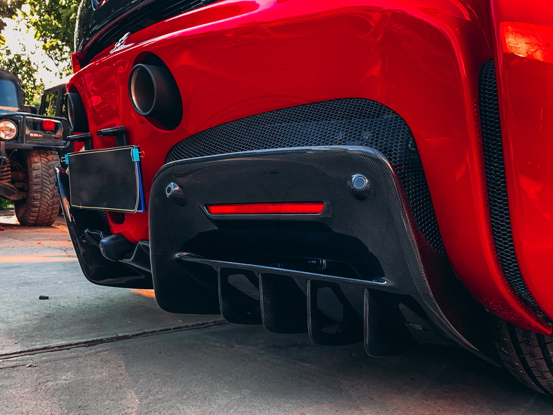 2020-2022 Ferrari SF90 OEM Style Body Kit Front Lip Front Splitter Side Skirts Rear Diffuser