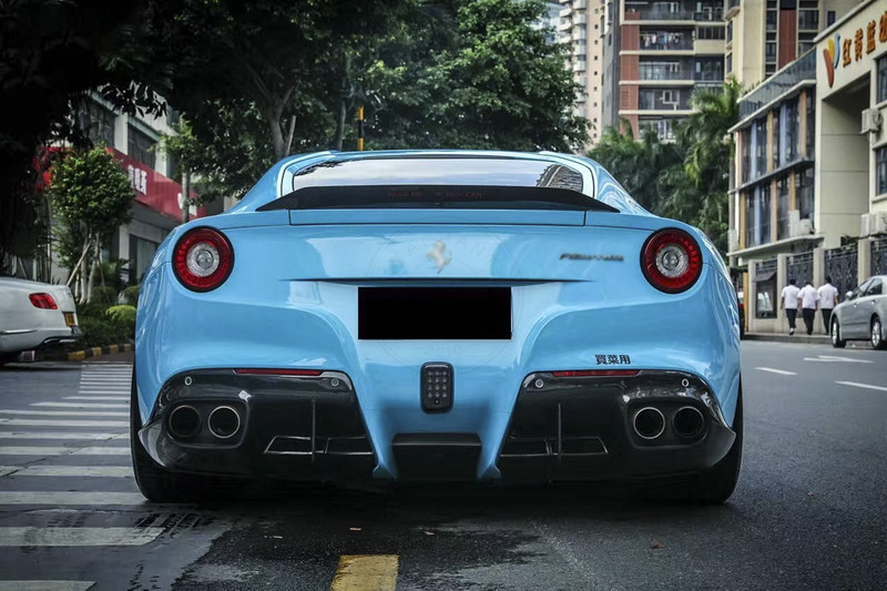 2012-2015 Ferrari F12 Berlinetta D Style Body Kit