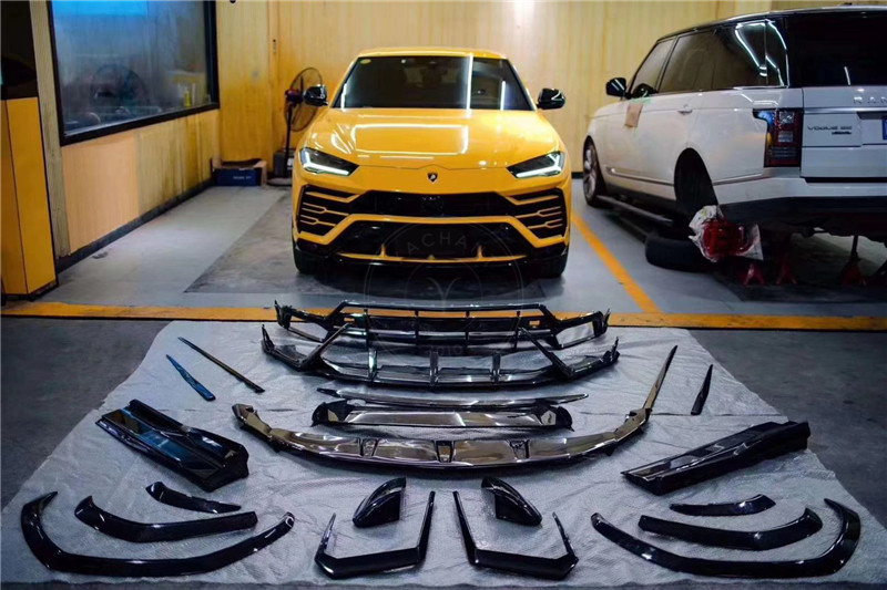 2018-2022 Lamborghini URUS TPC Style Body Kit