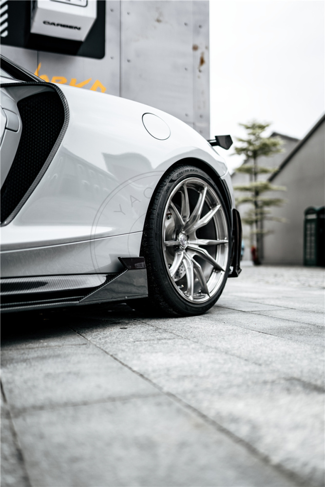 2019-2022 McLaren GT MIW Design Style Bodykit Front Lip Set 4PCS Side Skirts Rear Diffuser Rear Spats