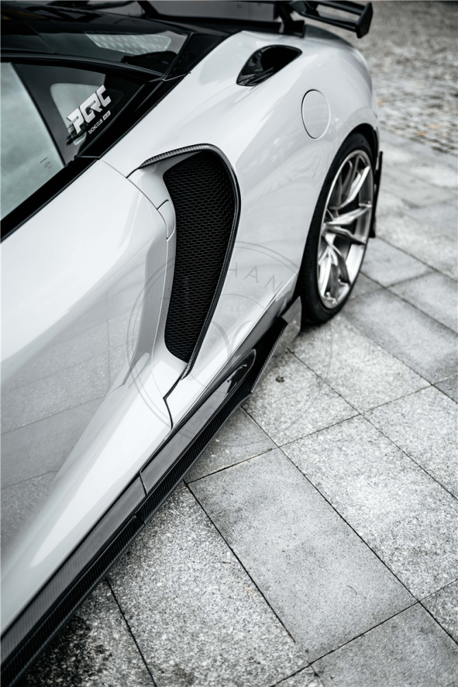 2019-2022 McLaren GT MIW Design Style Bodykit Front Lip Set 4PCS Side Skirts Rear Diffuser Rear Spats