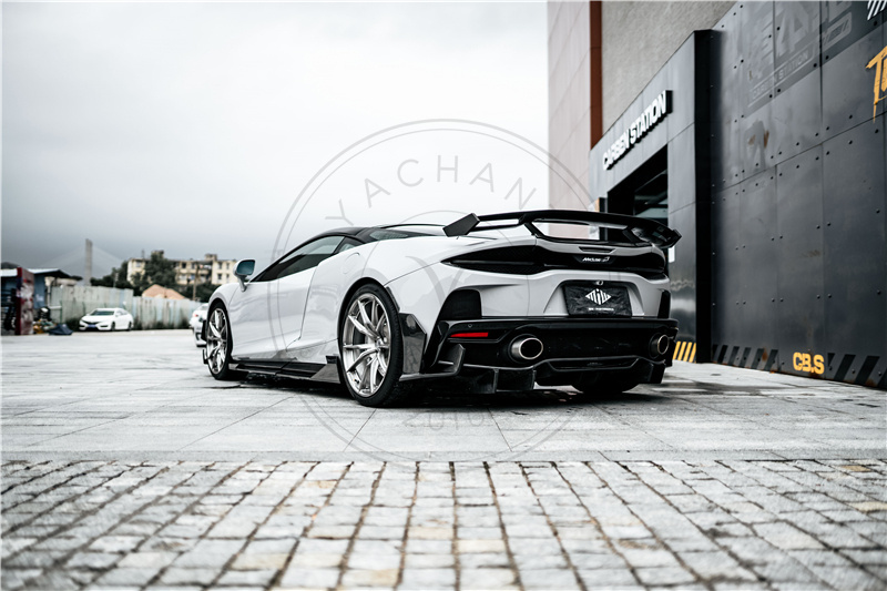 2019-2022 McLaren GT MIW Design Style Bodykit Front Lip Set 4PCS Side Skirts Rear Diffuser Rear Spats