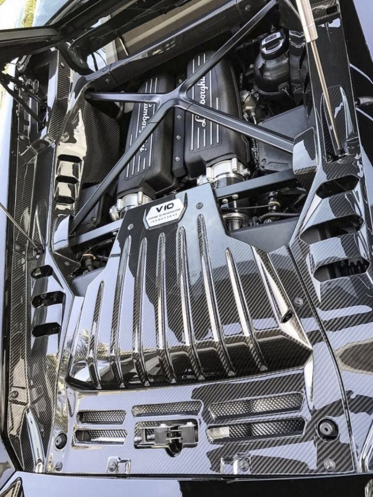 2017-2019 Lamborghini Huracan LP580-2 Coupe Engine Bay Kit