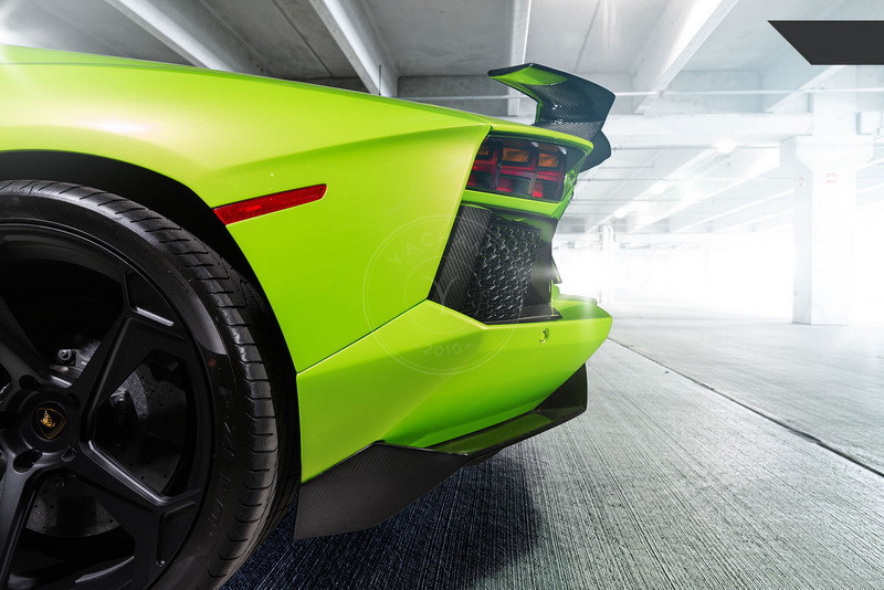 2011-2016 Lamborghini Aventador LP700-4 OEM Rear Diffuser