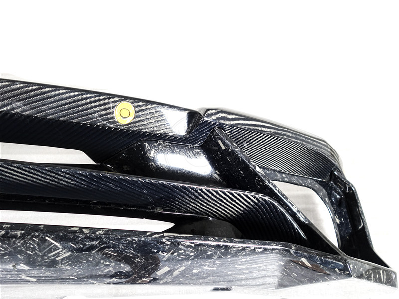 2011-2017 Lamborghini Aventador Coupe / Roarster SV Style Front Bumper
