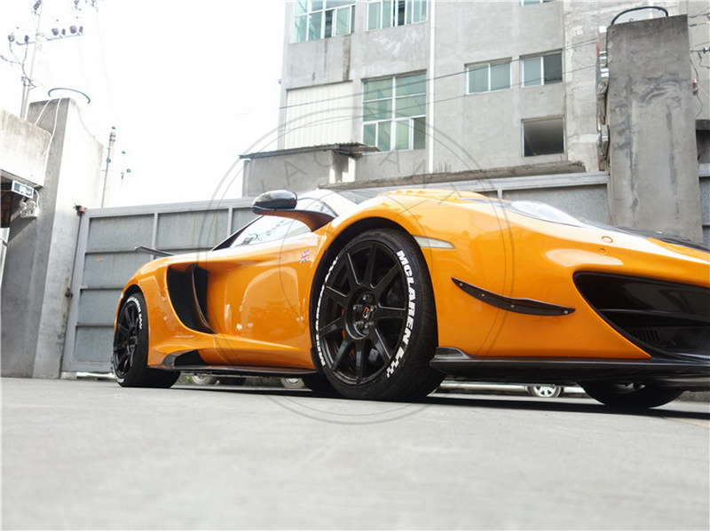 2011-2017 McLaren MP4 12C 650S 675LT Style Side Skirts (6PCS)