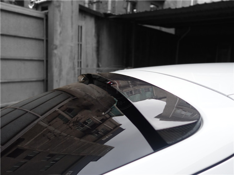 2014-2016 Porsche Panamera 970.2 OEM Style Rear Body Kit Rear Diffuser Roof Spoiler Rear Spoiler