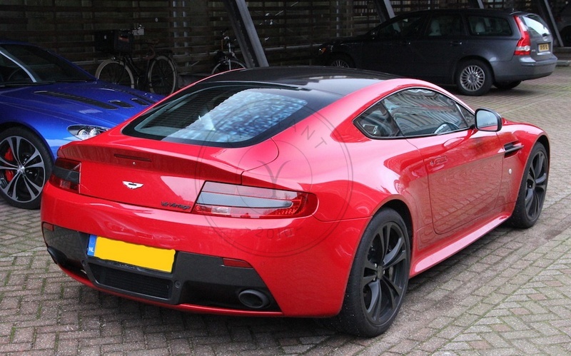 Dry Carbon Rear Tail Light Insert Cluster Replacement For 06-15 Aston Martin V8 Vantage&S V12 Vantage&S