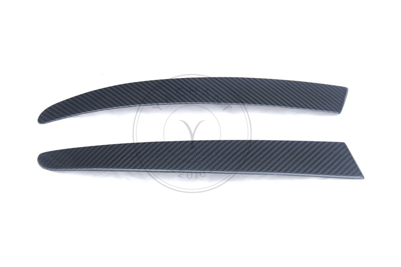 Dry Carbon Rear Tail Light Insert Cluster Replacement For 06-15 Aston Martin V8 Vantage&S V12 Vantage&S