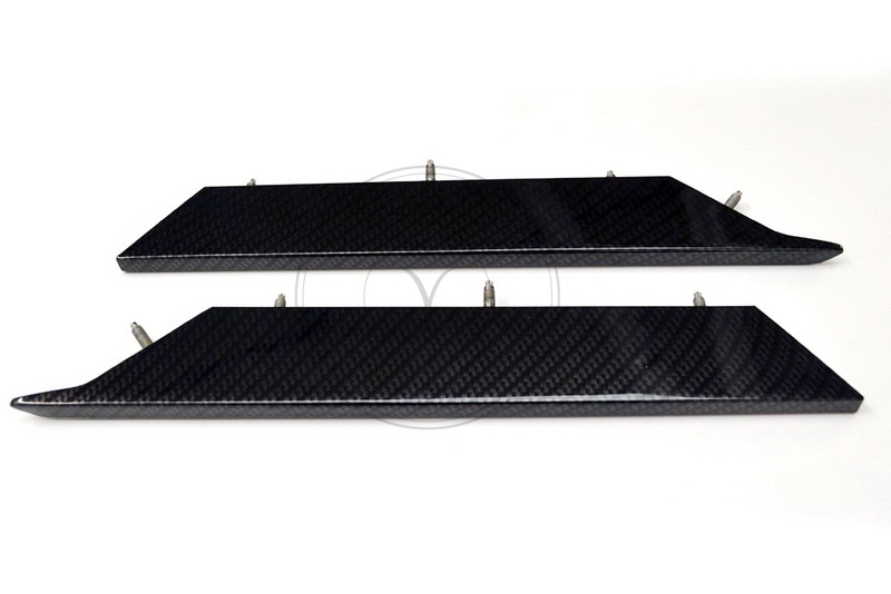 Dry Carbon Side Striker Replacement For 06-15 Aston Martin V8 Vantage&S V12 Vantage&S