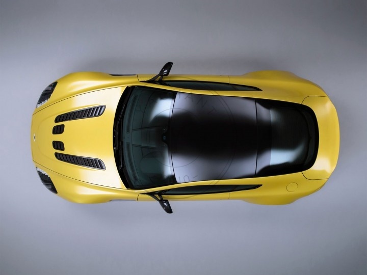 OEM Style Dry Carbon Hood Vents For 2006-2015 Aston Martin V12 Vantage