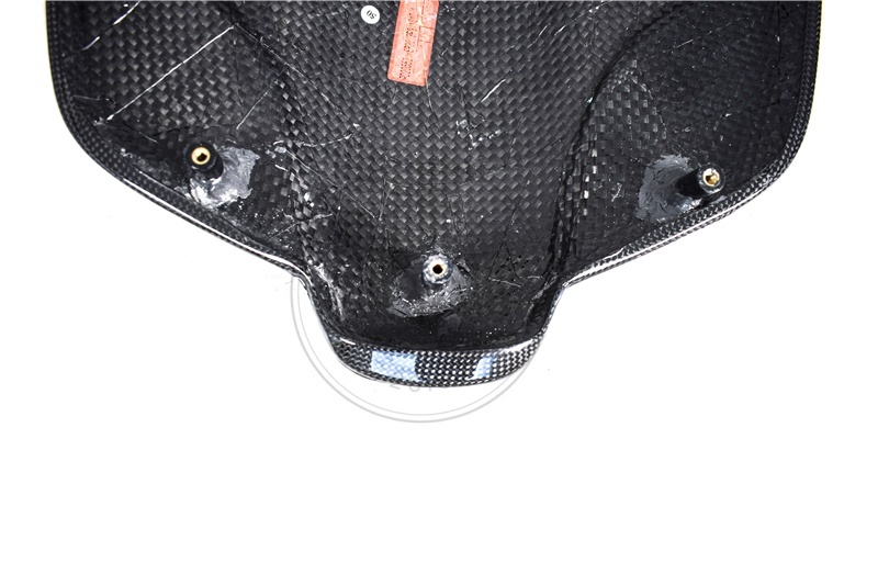 Dry Carbon Instrument Cluster Meter Hood Cover For 15-19 Ferrari F488 GTB & Spider