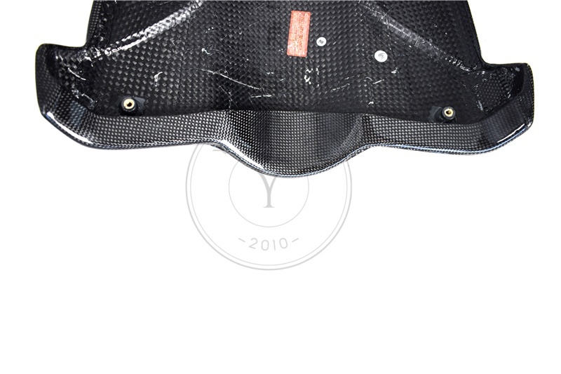 Dry Carbon Instrument Cluster Meter Hood Cover For 15-19 Ferrari F488 GTB & Spider